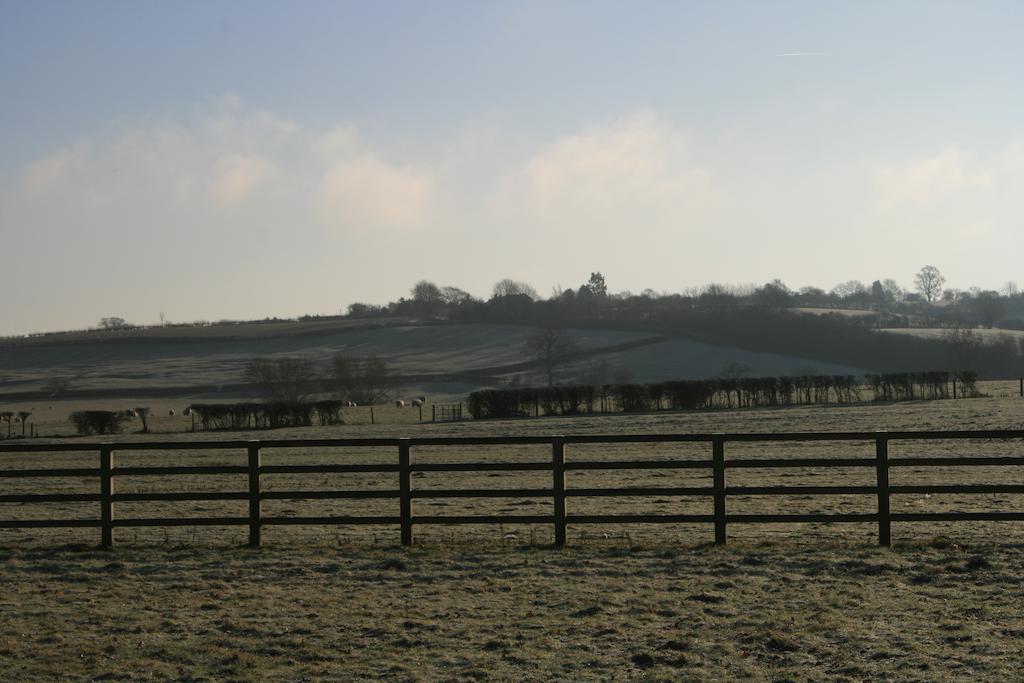 The Stables B&B @ Pear Tree Cottage Winslow Экстерьер фото